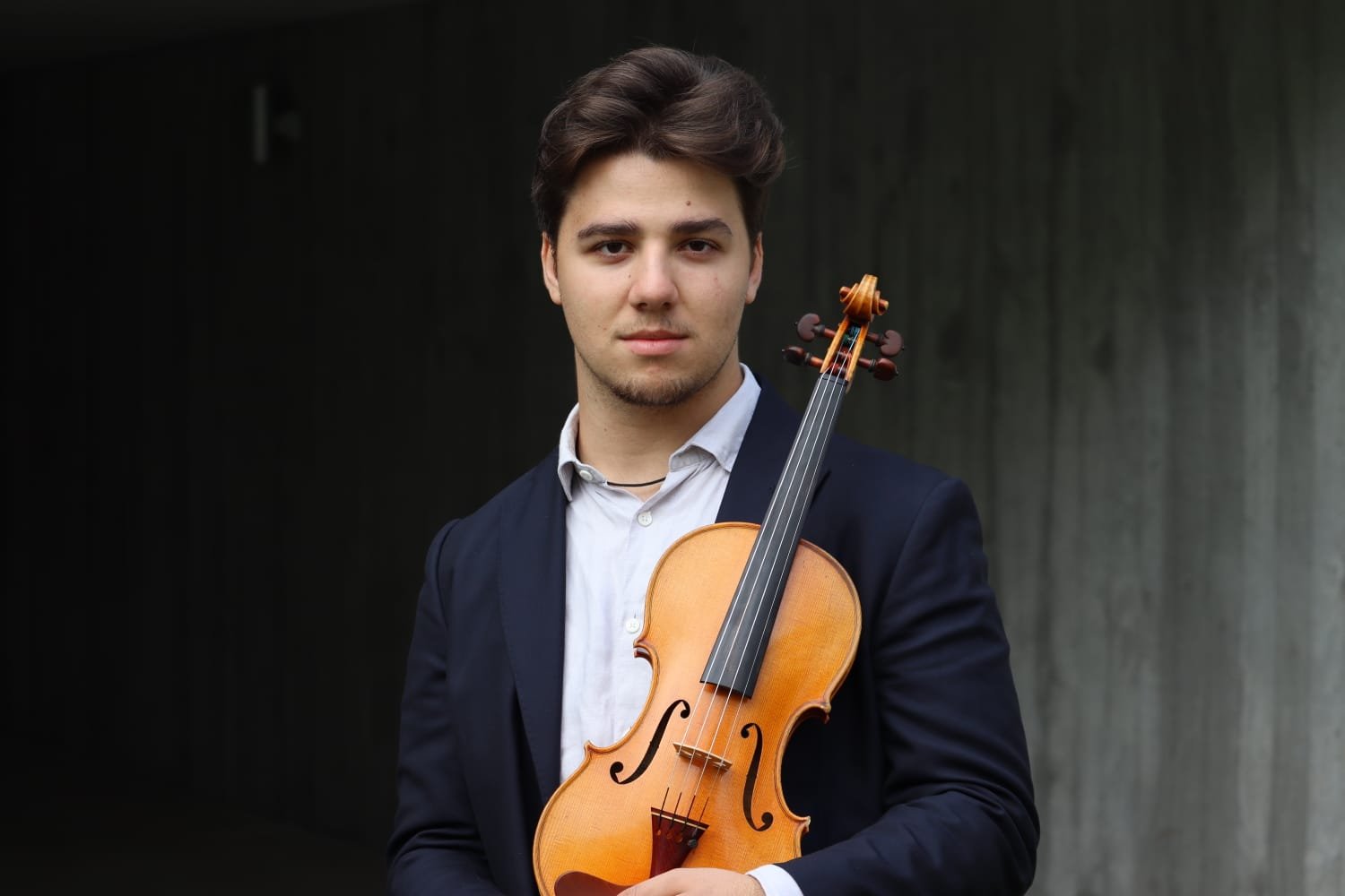 Diogo Teixeira Lopes, Violinist — AYA artist portrait