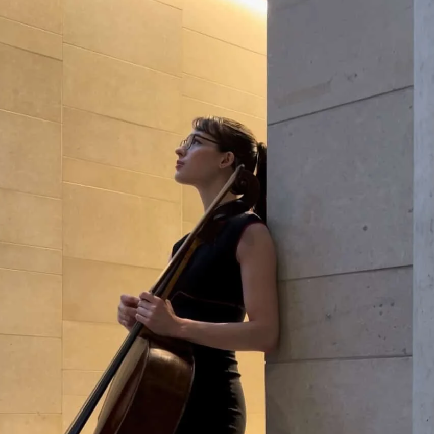 Isabelle Nichols, Cellist — AYA artist portrait
