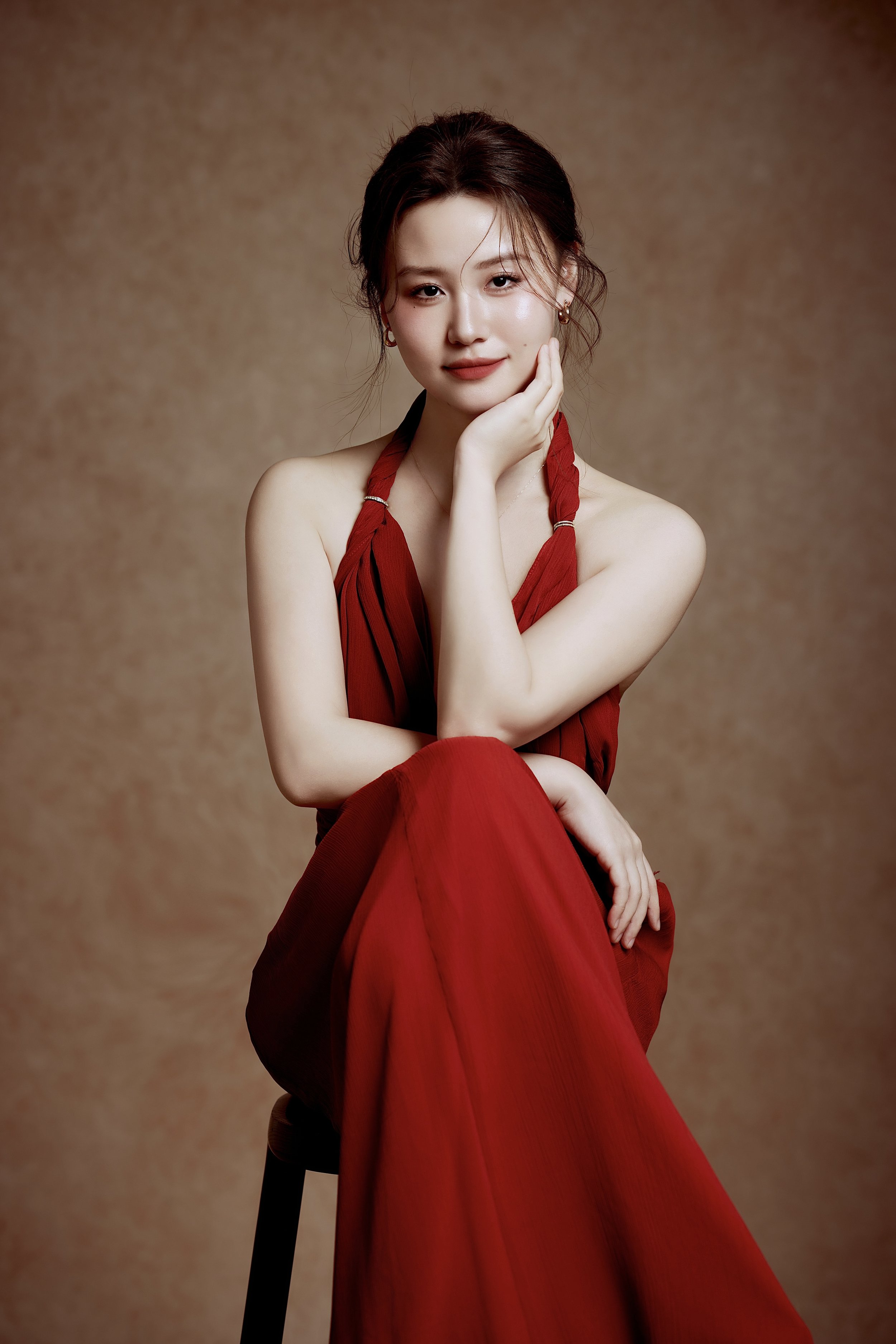 Tongtong Lei, Violinist — AYA artist portrait