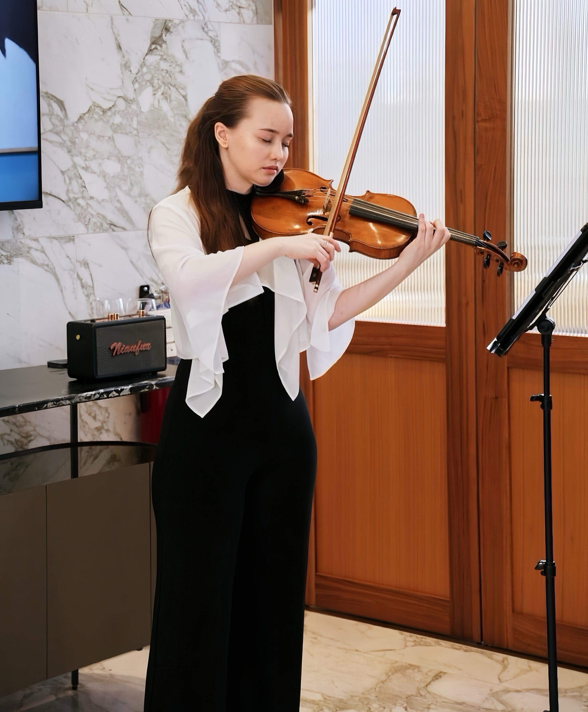 A Milestone Afternoon: AYA Presents Wine · Music · Creativity — event gallery image 10