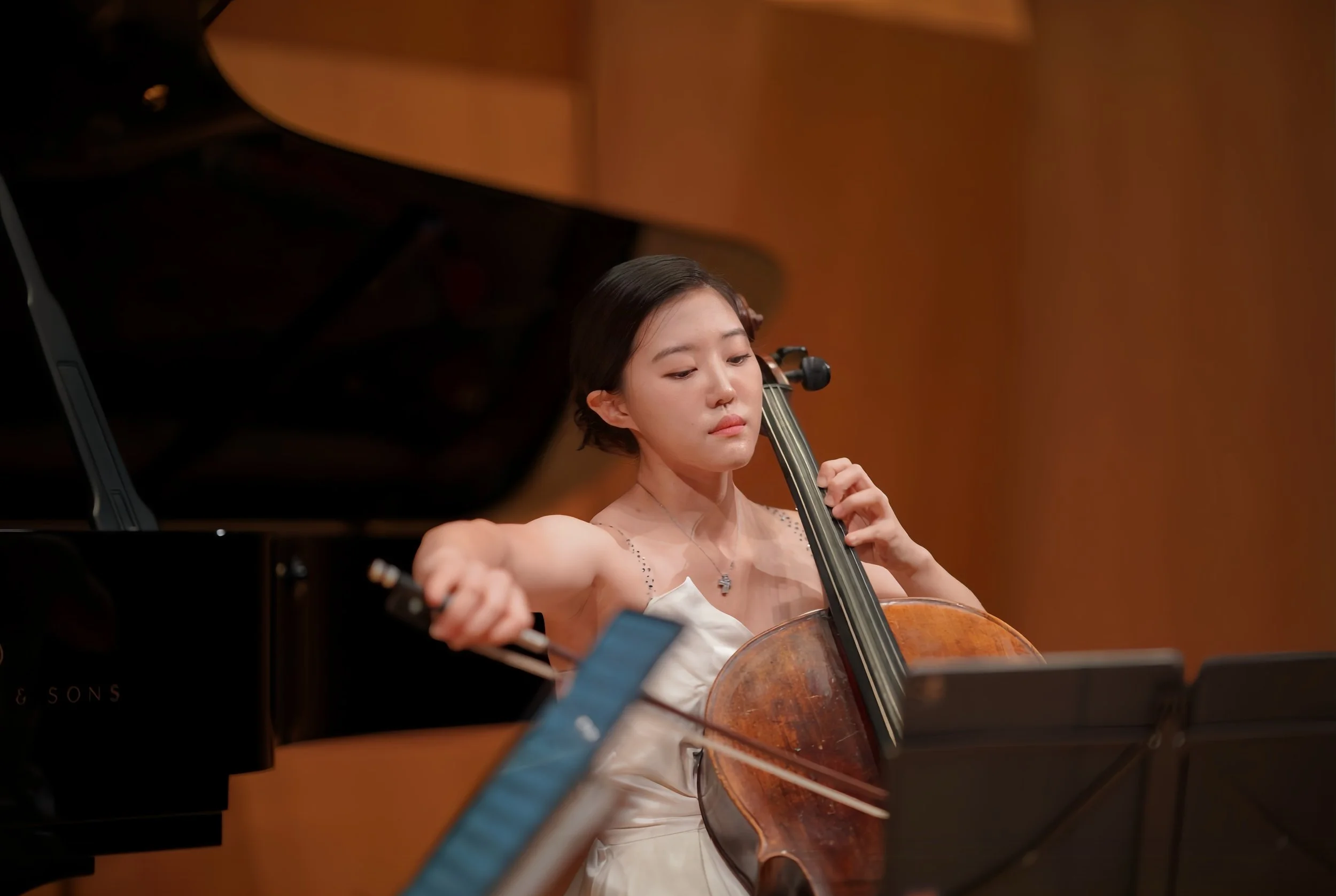 Cheyoon Lee, cellist; AYA artist member